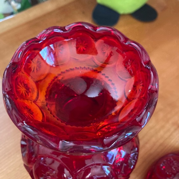 LE Smith Moon and Stars Ruby Red Pedestal Lidded Dish - Picture 6 of 10